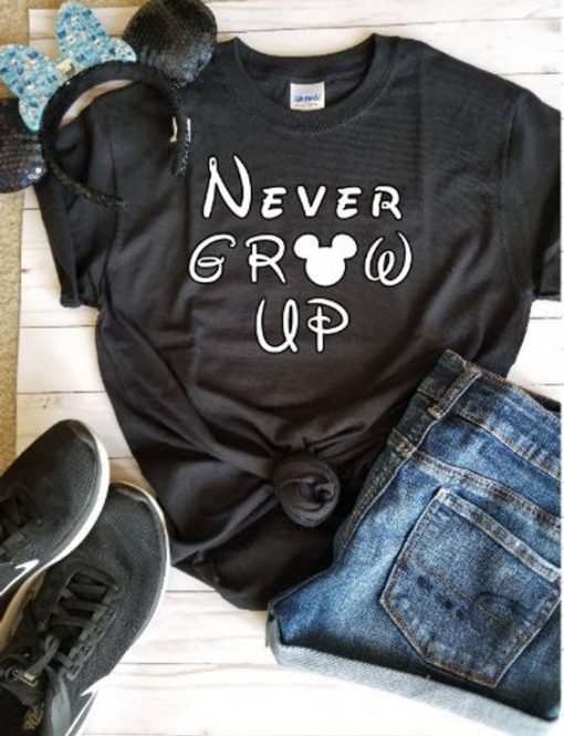 NEVER GROW UP T-Shirt AV01