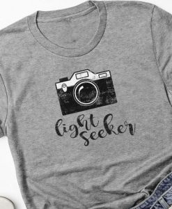 Light Seeker Photographer T-shirt ND20D