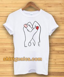 LOVE HANDS FINGER T-SHIRT