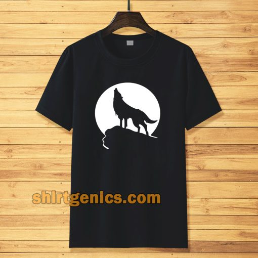 Howling wolf silhouette and full moon T-shirt